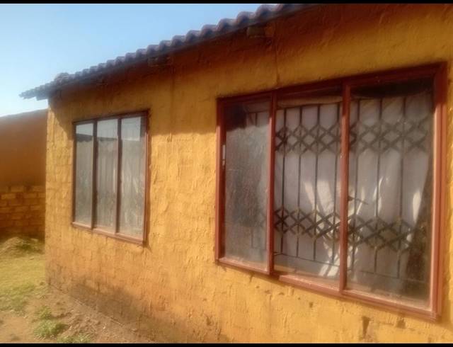 2 BEDROOM HOUSE FOR SALE IN SOSHANGUVE SOUTH